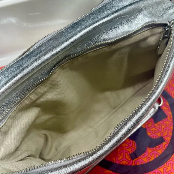 Tory Burch Metallic Reva Silver Clutch - Picture 8 of 14